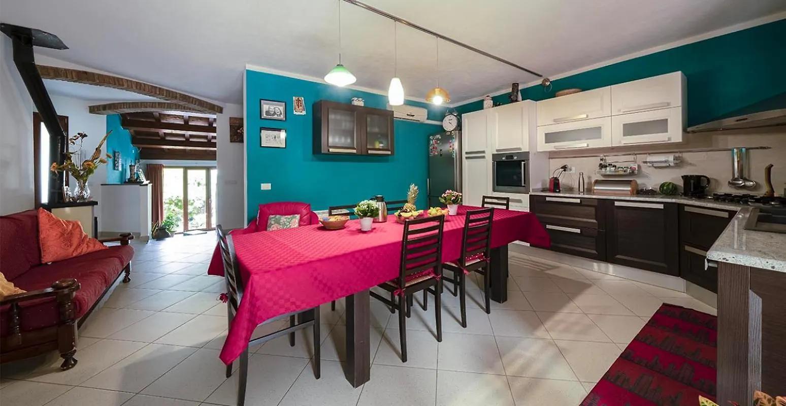 B&B Stell'E Mari SantʼAnna Arresi 0*,  イタリア